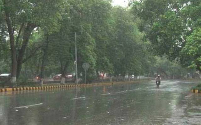  لاہور:فضا میں خنکی برقرار،مزید بارش ہو گی یا نہیں؟ محکمہ موسمیات نے بتادیا