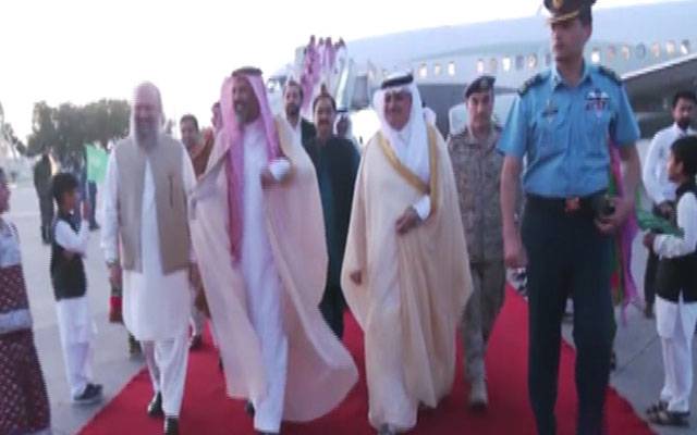  سعودی عرب کا اعلیٰ سطح وفد پاکستان پہنچ گیا 