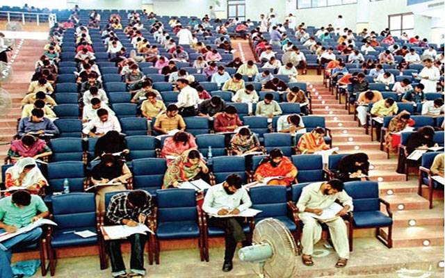 لاہور بورڈ:انٹرمیڈیٹ پارٹ ون کے امتحان کا آغاز