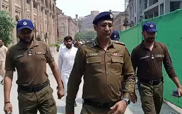 پنجاب بار کونسل کی ہڑتال کی کال ، لاہور ہائیکورٹ بار کا ارجنٹ کیسز کے بعد عدالتی بائیکاٹ