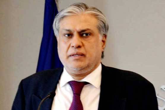 وزیرِ خارجہ اسحاق ڈار بیجنگ پہنچ گئے