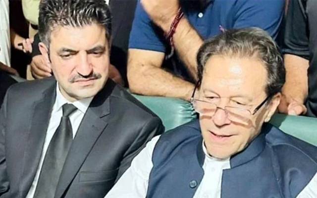 شیر افضل مروت کو کئی مرتبہ سمجھایا پارٹی پالیسی کی خلاف ورزی نہ کرے ، عمران خان