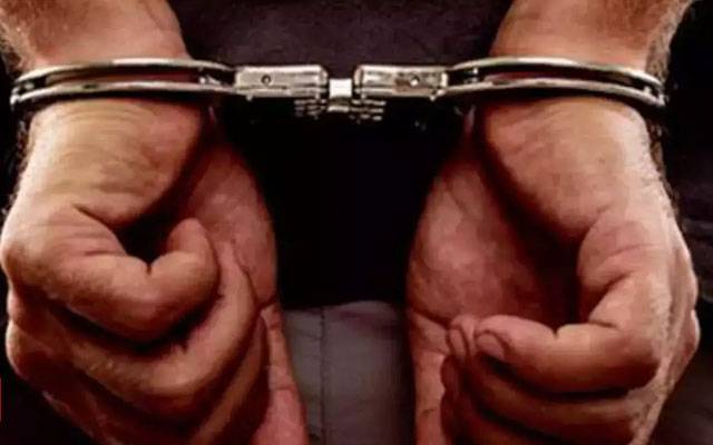 جعلی فوڈ افسر بن کر مختلف ریسٹورنٹس سے پیسے بٹورنے والے گروہ کے کارندےگرفتار 