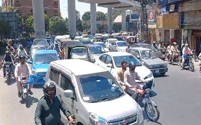  وارڈنز کی عدم موجودگی،   ٹریفک قوانین کی خلاف ورزیاں عروج پر،  حادثات میں اضافہ