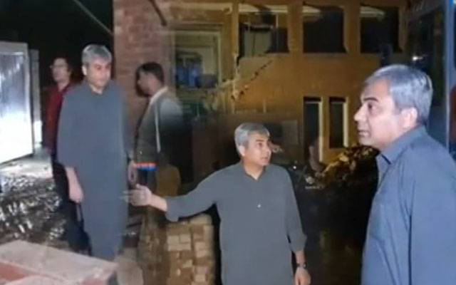 محسن نقوی کا قذافی سٹیڈیم کا دورہ، اپ گریڈیشن کا کام رات  کو بند ہونے پر ناراضگی کا اظہار