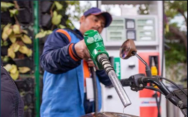 شہریوں نے پٹرول کی قیمت میں کمی خوش آئند قرار دے دی