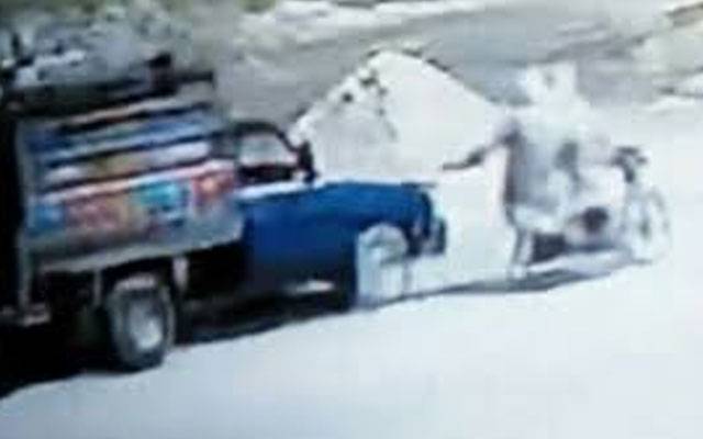 محراب پور؛ مسلح ڈاکو بیوپاری سے 80 لاکھ لوٹ کر فرار