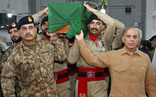  سپاہی ہارون ولیم شہید کا جنازہ ، وزیراعظم شہبازشریف اور آرمی چیف جنرل عاصم منیر کی شرکت