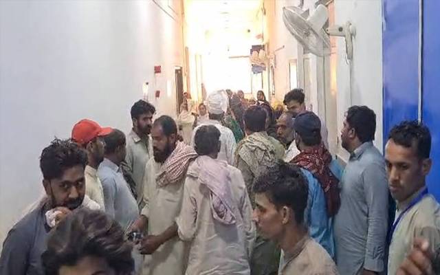  ڈاکٹرز کی نا اہلی ، ہسپتال کے واش روم میں خاتون نے بچے کو جنم دیدیا