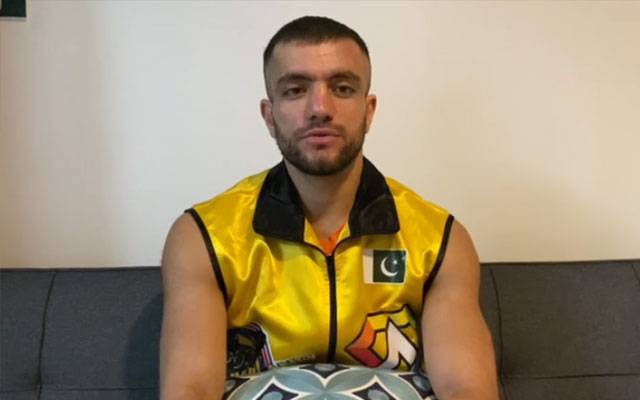  پاکستانی باکسر عثمان وزیر نے اپنی 13ویں انٹرنیشل فائٹ جیت لی 