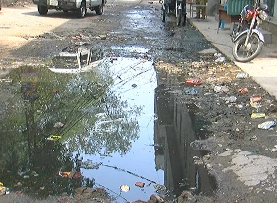 Ghousia Colony Sewerage system collapsed, city42 