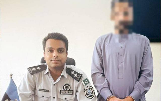 اسلام آباد سے ایف آئی اے کا جعلی ڈائریکٹر گرفتار 