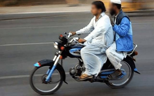 موٹرسائیکل سواروں کیلئے بڑی خبر، نئے احکامات آگئے