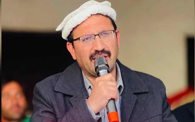 پی ٹی آئی کے جنید اکبر قومی اسمبلی کمیٹی سے مستعفیٰ