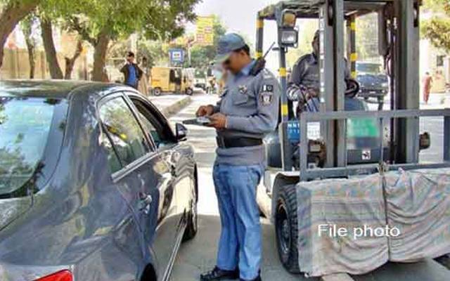 سرکاری ملازمین  کے لیے بری خبر: چالان ہوا تو معطل