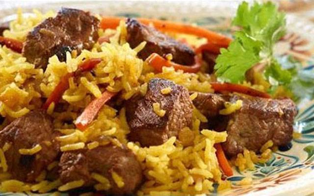 'بیف بریانی' کا نوٹس، ہندو تواپرست شرپسند سیخ پا، 2 سٹوڈنٹس کیخلاف مقدمہ درج 