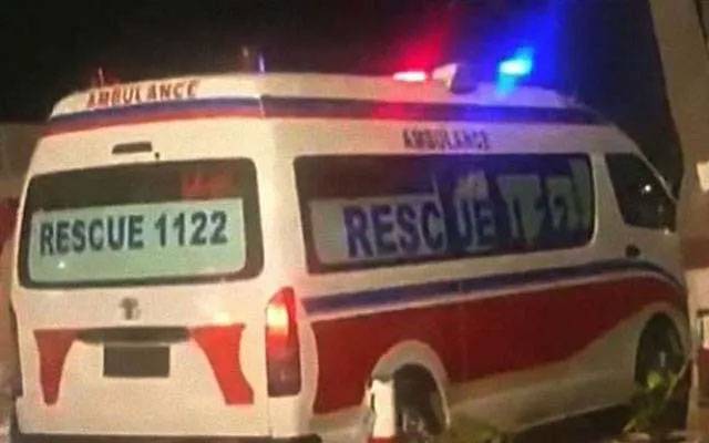 ٹاؤن شپ: مین روڈپر  کھڑے ڈمپر سے کار ٹکرا گئی،لڑکی اور لڑکا جاں بحق