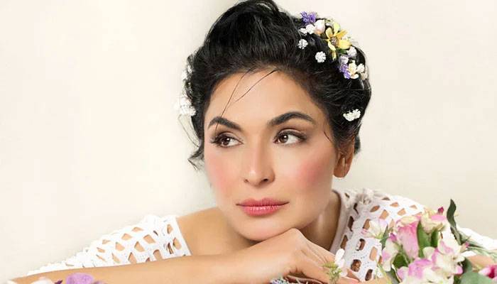 Meera, City42 , England immigration 