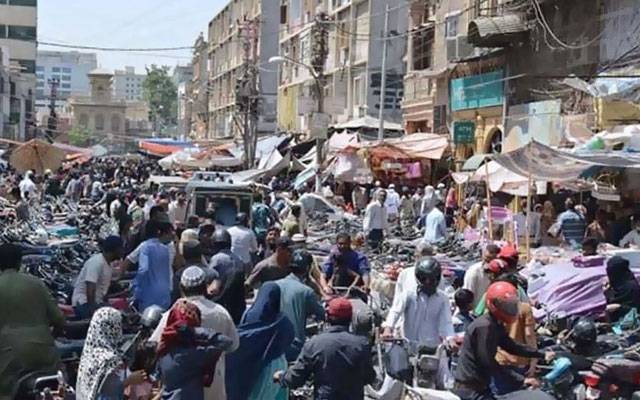 لاہور کی شاہراہوں پر تجاوزات کی بھرمار، ٹریفک روانی متاثر