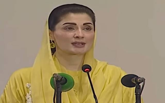 20 روپے میں 98 سٹاپس کا سفر؛ ماں مریم نے بجلی کی بس چلا دی