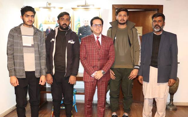 ایران سے 4پاکستانی، انسانی سمگلروں سے بازیاب؛سمگلرز بھی گرفتار