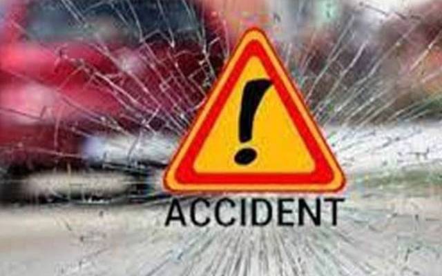 لاہور: کار کی موٹرسائیکل کو ٹکر،نوجوان جاں بحق،3زخمی