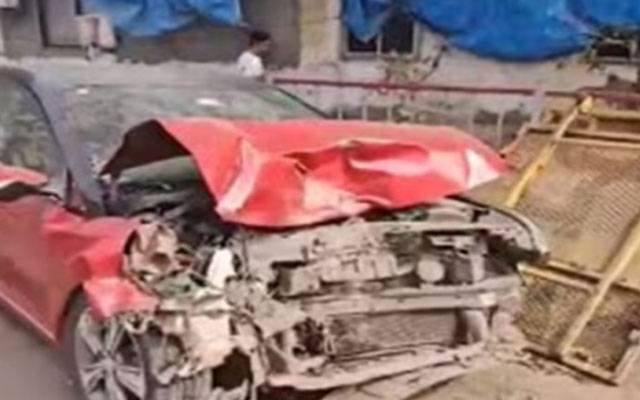 معروف بھارتی اداکار کار ریسنگ کے دوران پھر سے حادثے کا شکار