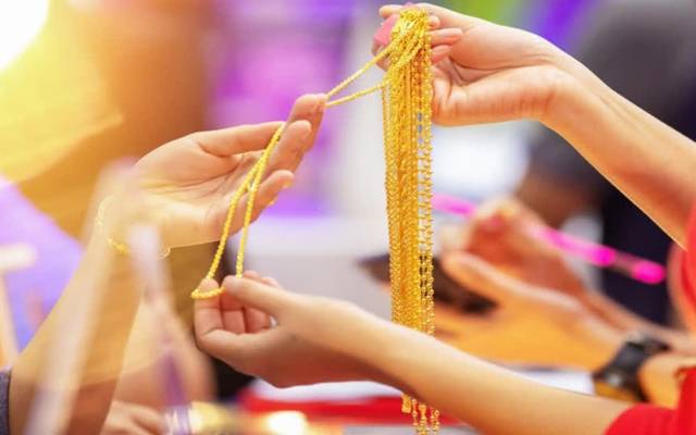 سونے کے شوقین افراد کے لئے بری خبر