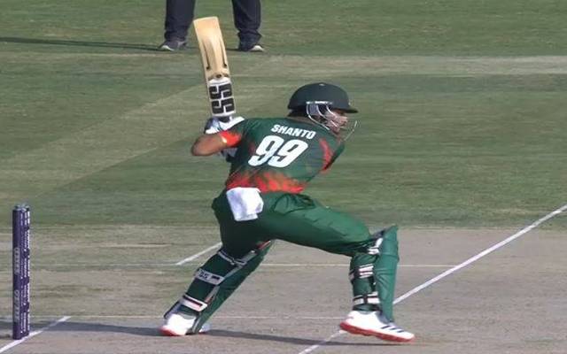 چیمپئنز ٹرافی؛ نیوزی لینڈ کی بنگلادیش کو 5 وکٹوں سے شکست 