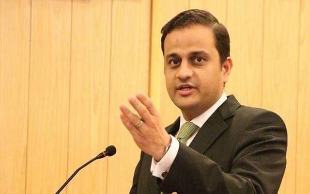 میئر کراچی عباسی شہید اسپتال میں لفٹ حادثے کا شکار