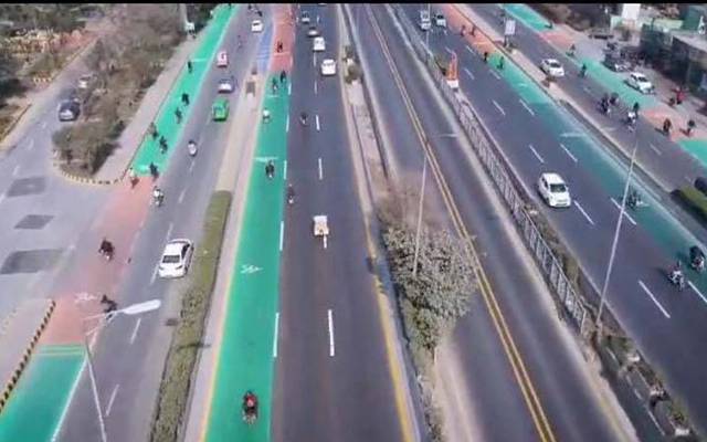بائیکر لائن مسائل کی جڑ، حادثات و ٹریفک جام؛پنجاب اسمبلی میں تحریک التوا جمع