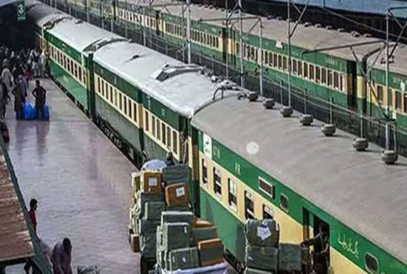 Pakistan Railways, Shah Hussain Express, Sir Syed Express, Lahore=Karachi Train service 