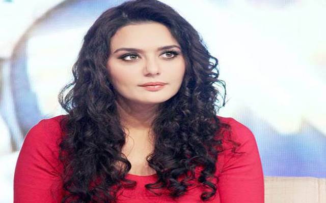  کسی نے میرا قرض معاف نہیں کرایا ؛ بھارتی اداکارہ نے سیاسی جماعت پر پھٹ پڑیں 