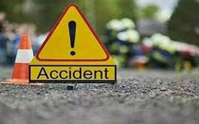 نوشہرہ؛ سکول بس کو حادثہ، 10 طلبہ زخمی