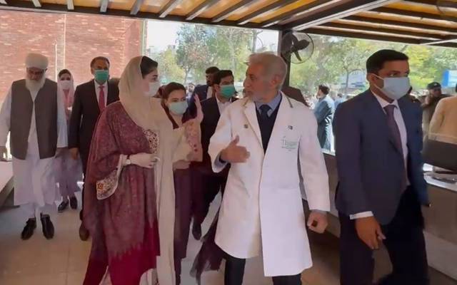 ماں مریم نے بچی کا گردہ ٹرانسپلانٹ کرنے کا حکم دے دیا، میو ہاسپٹل کا ایم ایس برطرف، ری ویمپنگ کا جامع پلان مانگ لیا