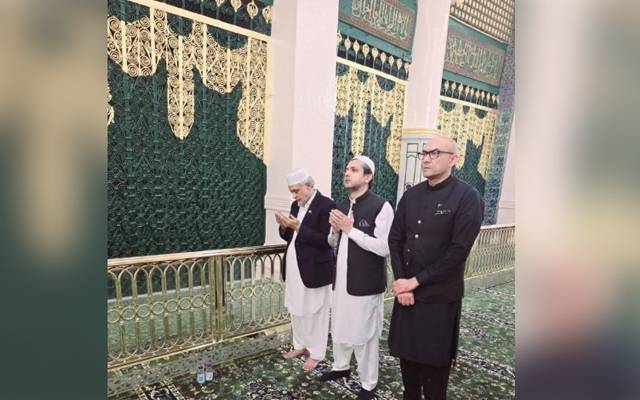  ڈپٹی وزیر اعظم و وزیر خارجہ سعودی عر ب پہنچ گئے 