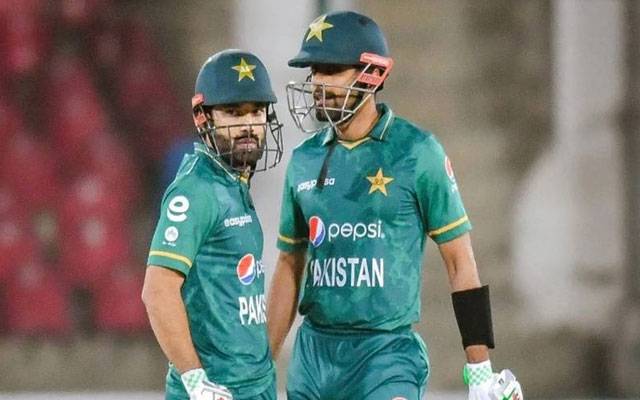 پاکستان کے 3 کرکٹرز عمرہ کرنے کیلئے سعودی عرب میں موجود