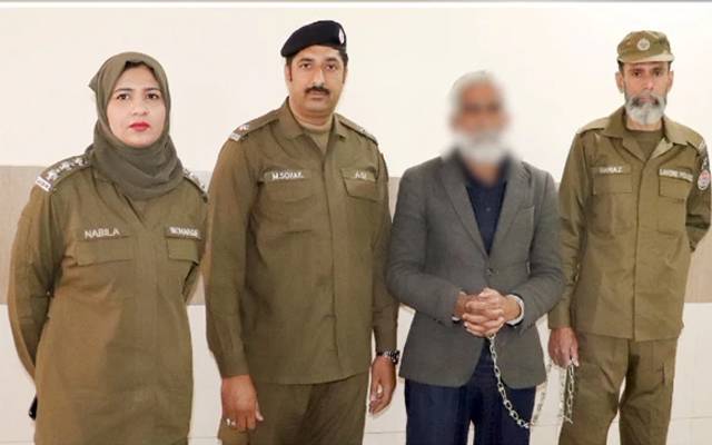  مسلم ٹاؤن ؛ مسجد سے لیپ ٹاپ چوری کرنیوالا ملزم فاروق عرف کمانڈو گرفتار