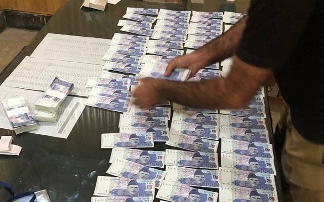 شاہدرہ؛ جعلی نوٹوں کا دھندہ کرنیوالے 2 ملزمان گرفتار