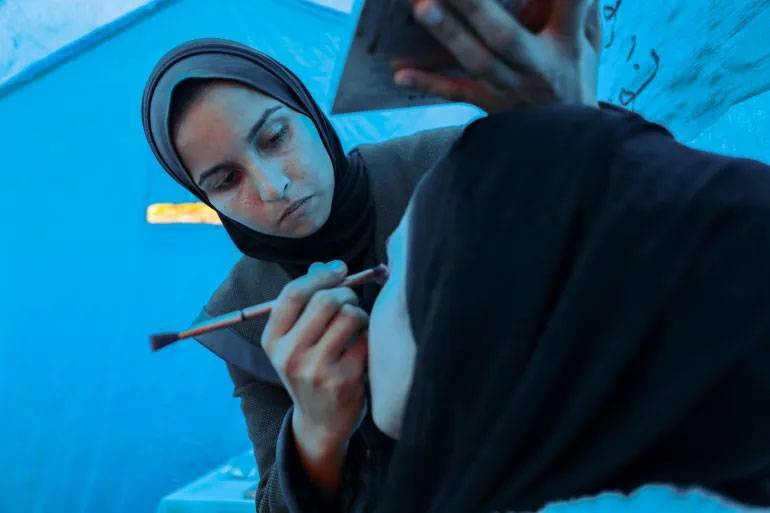 Noor Beauty Salon in Gaza, Beauty Salon in a Tent, city42, Beautification, Hair die, Hijab and make over 