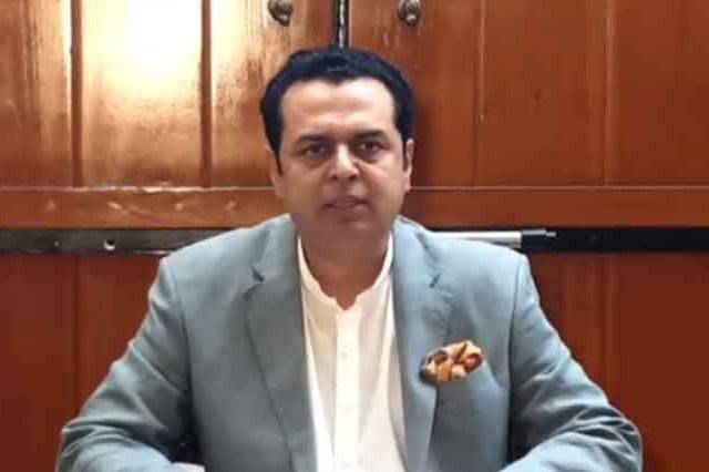  دہشتگردوں نے کسی عورت، بچے کو رہا نہیں کیا، عورتوں، بچوں کی وجہ سے آپریشن میں احتیاط کر رہے ہیں، طلال چوہدری