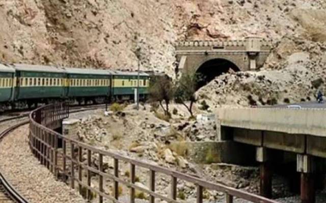 جعفر ایکسپریس پر حملہ، لیاقت بلوچ کا وزیرریلوےحنیف عباسی سے رابطہ