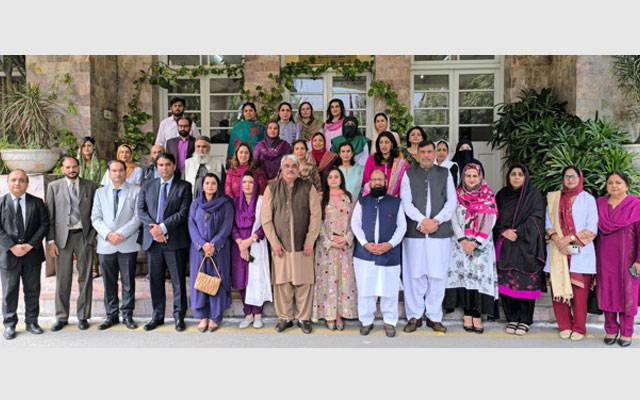 فاطمہ جناح میڈیکل یونیورسٹی میں خواتین کے عالمی دن کی مناسبت سے سیمینار کا انعقاد