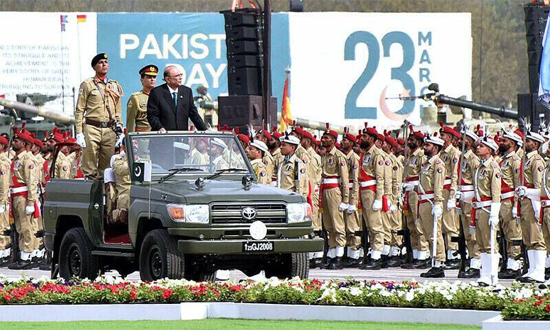 یومِ پاکستان پریڈ کو محدود پیمانے پر روایتی جوش و جذبے کیساتھ منانے کا اعلان