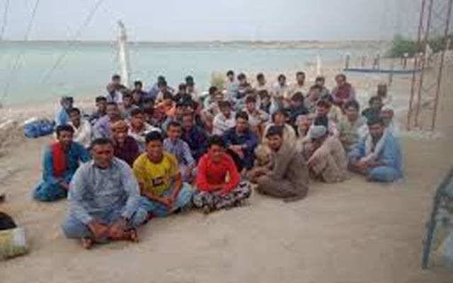 ڈیڑھ ماہ میں غیرقانونی طورپربارڈرعبورکرنے والے 132تارکین وطن کو گرفتار کیا، کوسٹ گارڈز