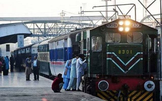 ٹرینوں کے اوقات میں رد و بدل، مسافروں کیلئے اہم خبر
