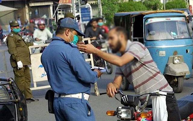 بغیر لائسنس گاڑی، موٹر سائیکل چلانے والوں کے گرد گھیرا تنگ 