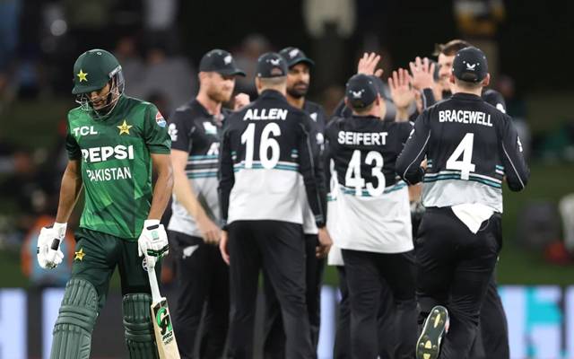 چوتھا ٹی 20؛ نیوزی لینڈ نے پاکستان کو 115 رنز سےشکست دیکر سیریز جیت لی