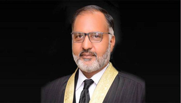 جسٹس ریٹائرڈ شوکت عزیز صدیقی کا اعلیٰ سرکاری عہدہ چھوڑنے کا فیصلہ