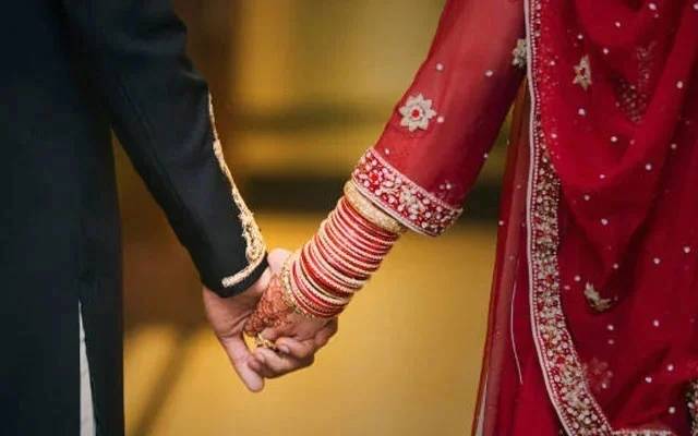 شوہر نے اپنی بیوی اور اُسکے آشنا کی خود شادی کرا دی